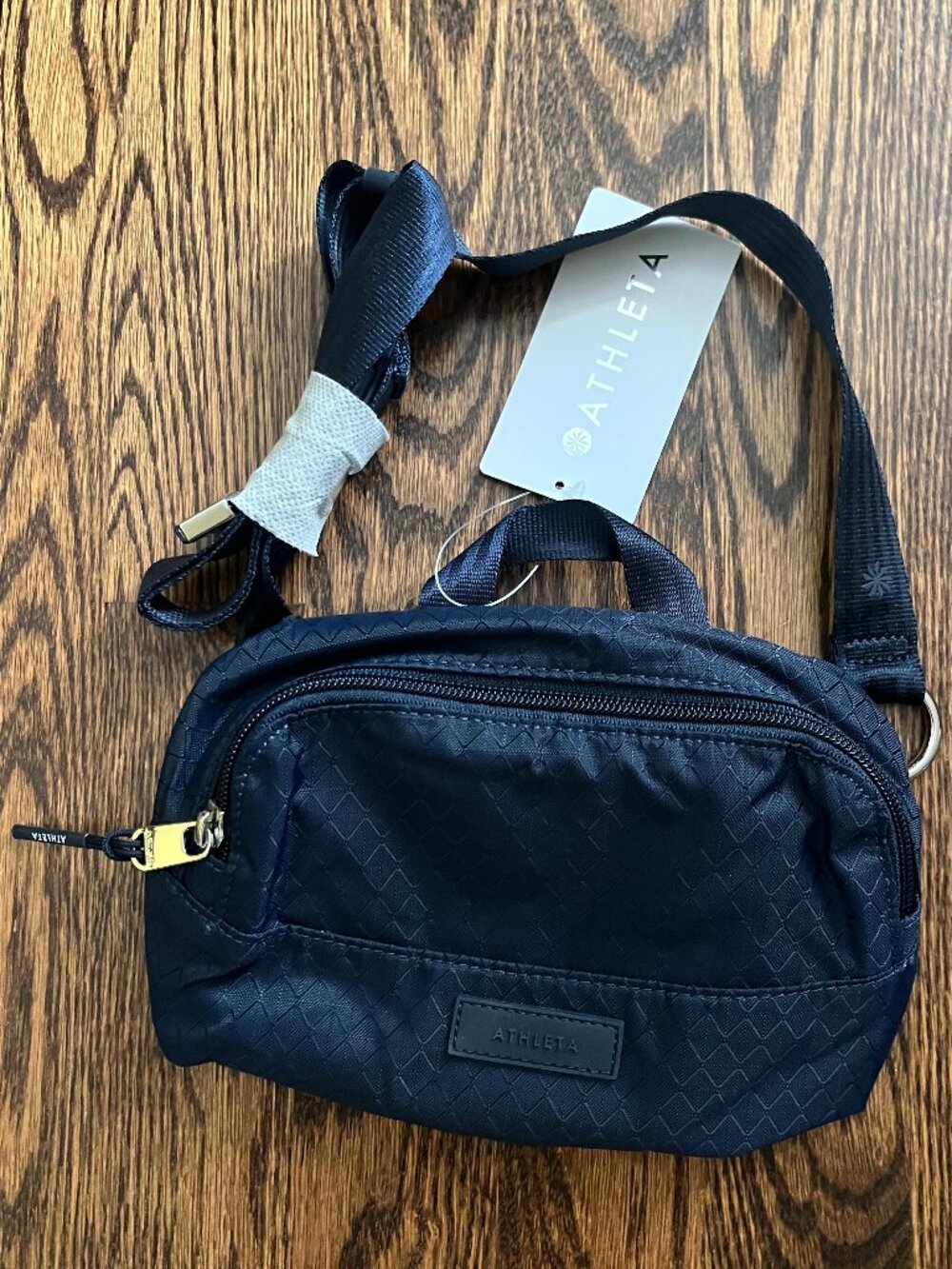 NWT Athleta Navy Blue Excursion Crossbody Belt Bag